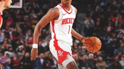 施羅德近期表現引評論，科爾認為數據不足，仍對其保持信心